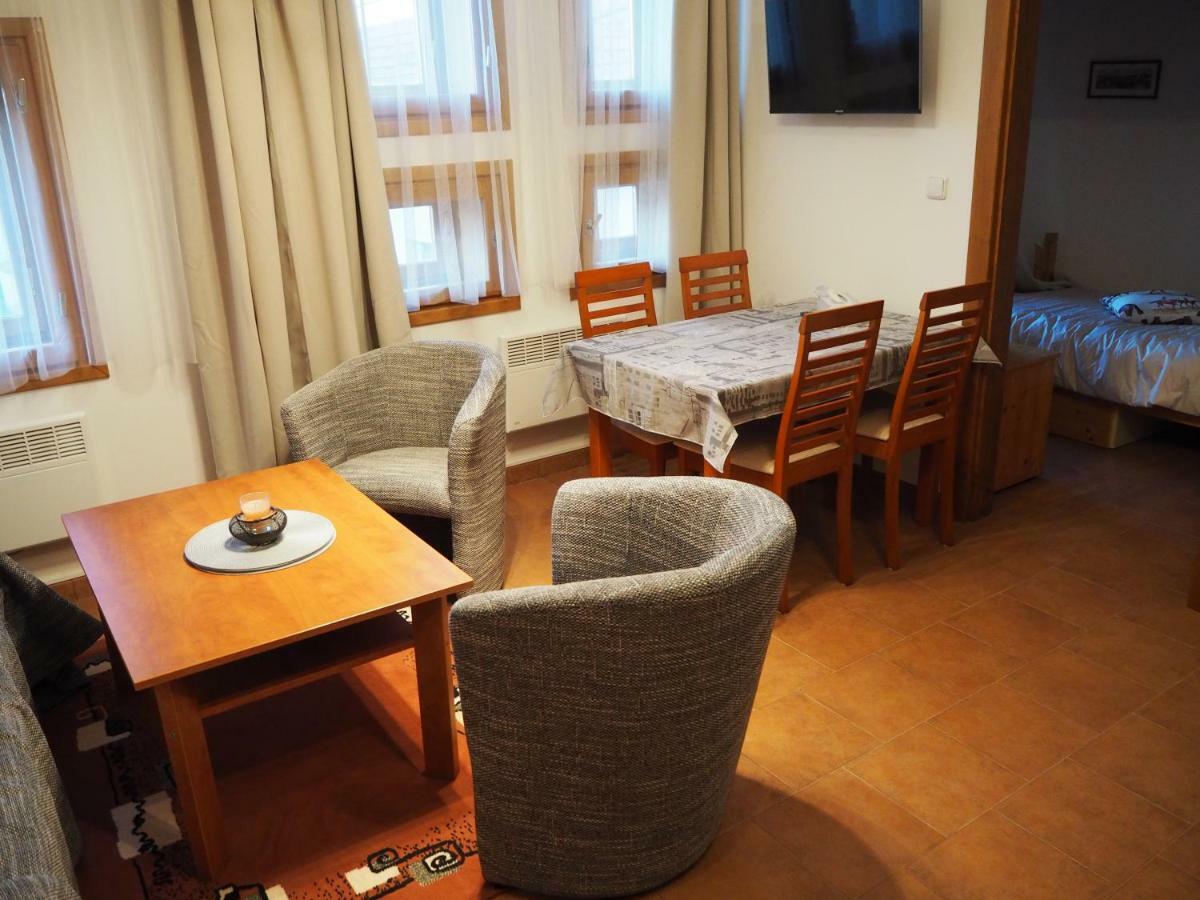 Ubytovani U Krizu Bulhary Extérieur photo